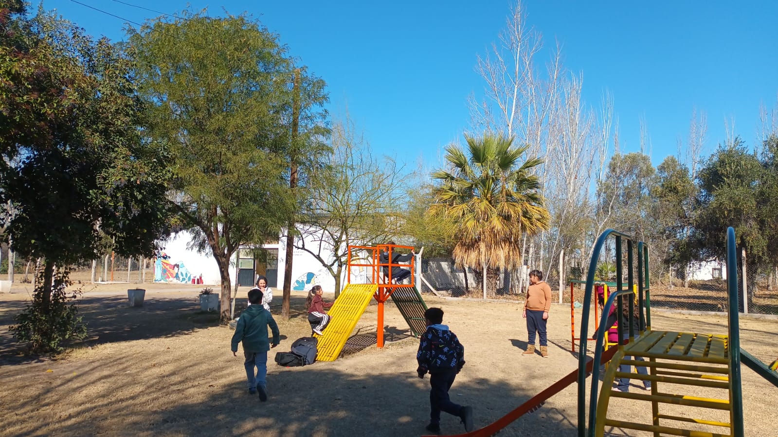 Fachada actual de la Escuela Madre Amable